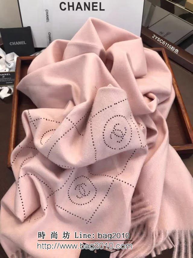 CHANEL香奈兒最新款 燙鑽logo羊絨圍巾 2YSC6115 LLWJ7048